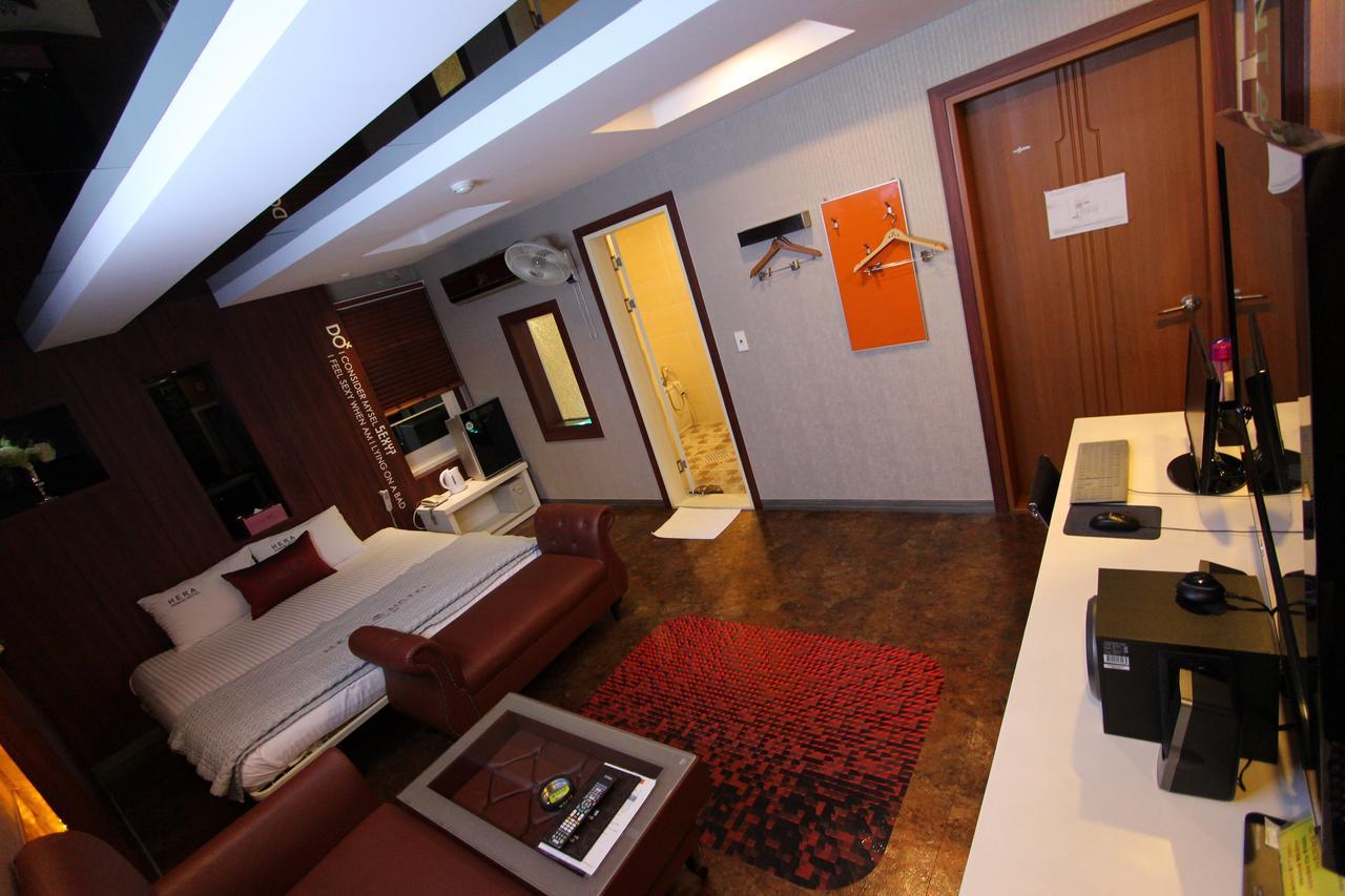 Hera Hotel Daegu Buitenkant foto